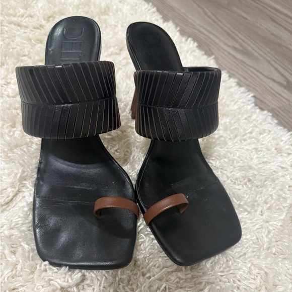 Deltan Women's Kelsea Leather Toe Loop Dress Sandals Black Size 10 M - Picture 7 of 16